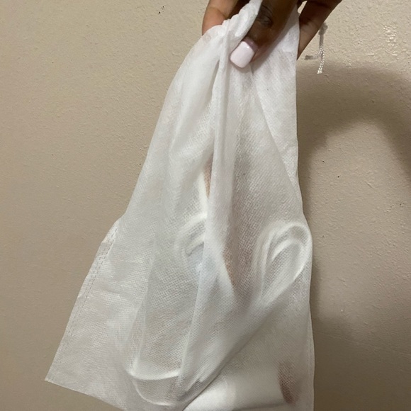 White Heels Size 5 (4.5” Heel) - Picture 6 of 7